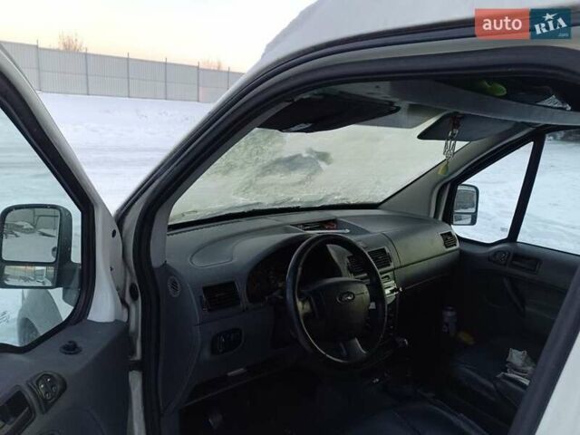 Белый Форд Транзит Коннект, объемом двигателя 1.8 л и пробегом 450 тыс. км за 3500 $, фото 3 на Automoto.ua