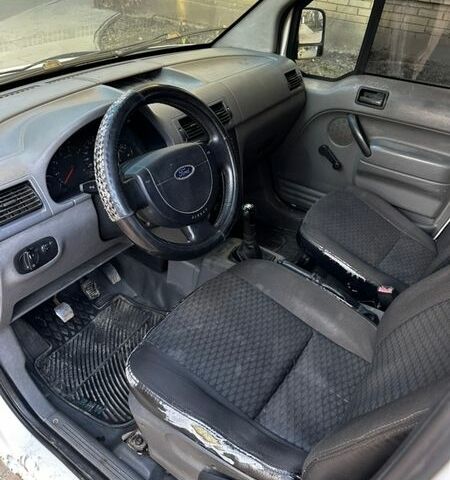 Белый Форд Транзит Коннект, объемом двигателя 1.8 л и пробегом 330 тыс. км за 2550 $, фото 6 на Automoto.ua