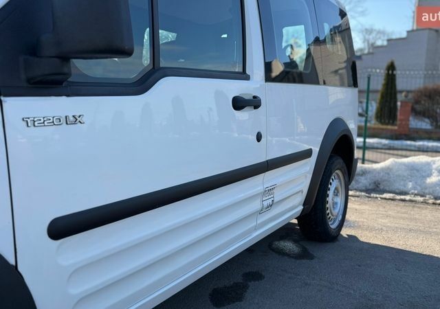 Білий Форд Транзит Коннект, об'ємом двигуна 1.75 л та пробігом 200 тис. км за 4900 $, фото 7 на Automoto.ua