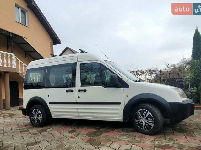 Белый Форд Транзит Коннект, объемом двигателя 1.75 л и пробегом 258 тыс. км за 3800 $, фото 2 на Automoto.ua