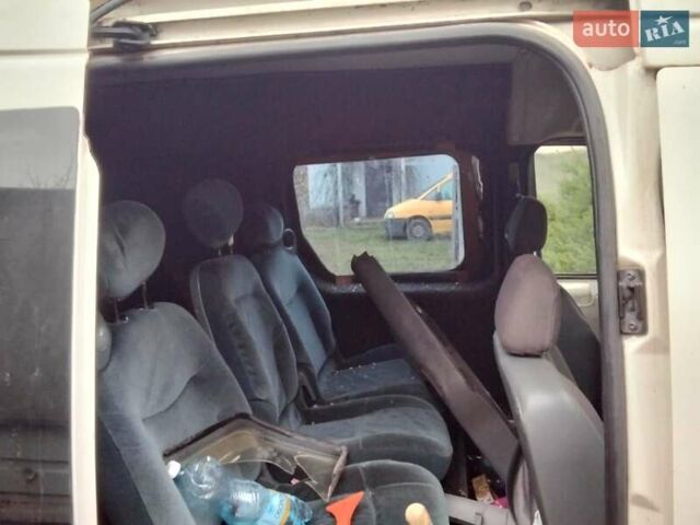 Білий Форд Транзит Коннект, об'ємом двигуна 1.75 л та пробігом 280 тис. км за 2300 $, фото 1 на Automoto.ua