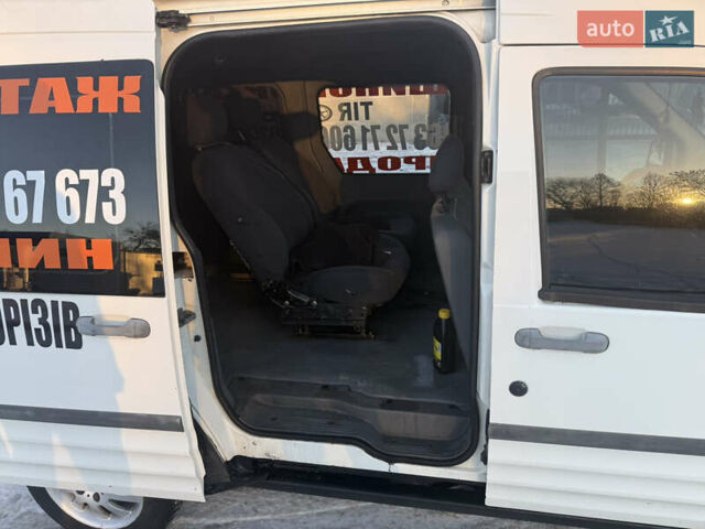 Білий Форд Транзит Коннект, об'ємом двигуна 1.8 л та пробігом 350 тис. км за 3500 $, фото 5 на Automoto.ua
