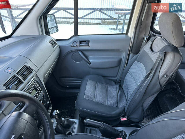 Білий Форд Транзит Коннект, об'ємом двигуна 1.75 л та пробігом 236 тис. км за 4600 $, фото 10 на Automoto.ua