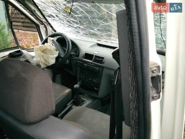 Білий Форд Транзит Коннект, об'ємом двигуна 1.75 л та пробігом 280 тис. км за 2300 $, фото 6 на Automoto.ua