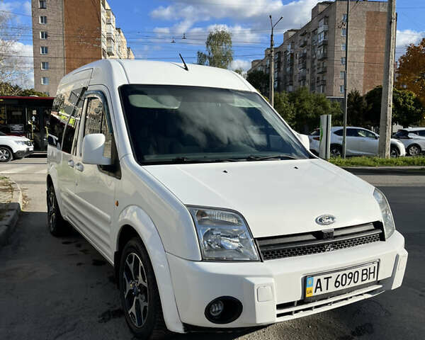 Белый Форд Транзит Коннект, объемом двигателя 1.75 л и пробегом 224 тыс. км за 5200 $, фото 2 на Automoto.ua