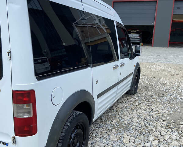 Белый Форд Транзит Коннект, объемом двигателя 1.75 л и пробегом 242 тыс. км за 4200 $, фото 4 на Automoto.ua