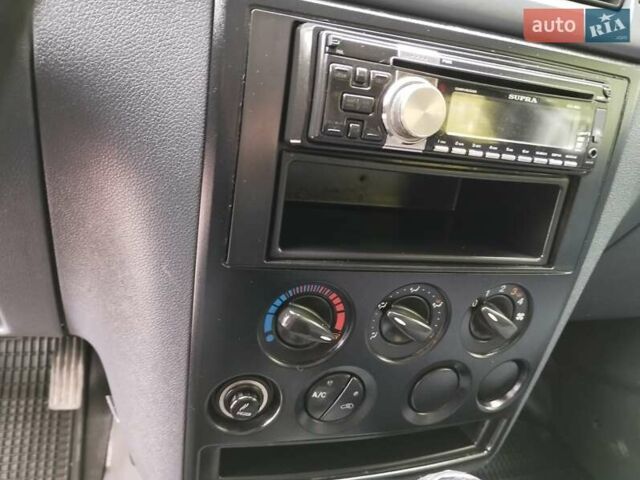 Білий Форд Транзит Коннект, об'ємом двигуна 1.75 л та пробігом 350 тис. км за 4999 $, фото 11 на Automoto.ua