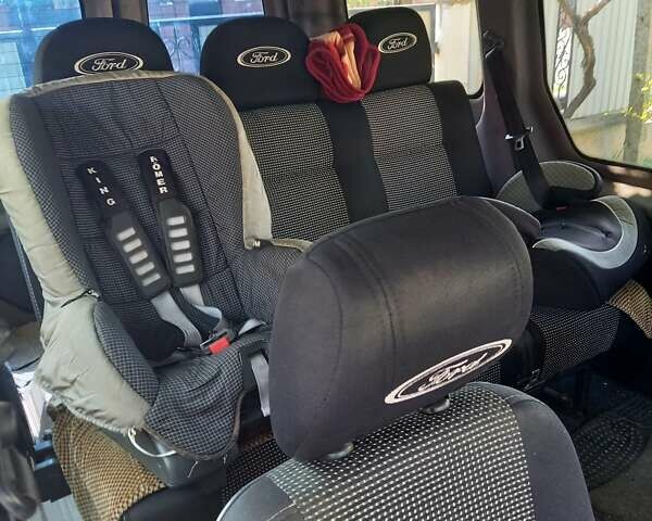 Белый Форд Транзит Коннект, объемом двигателя 1.75 л и пробегом 320 тыс. км за 5600 $, фото 4 на Automoto.ua