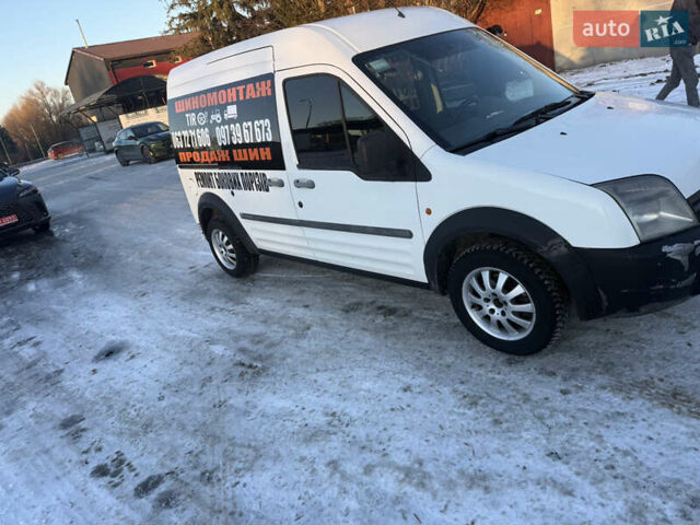 Білий Форд Транзит Коннект, об'ємом двигуна 1.8 л та пробігом 350 тис. км за 3500 $, фото 1 на Automoto.ua