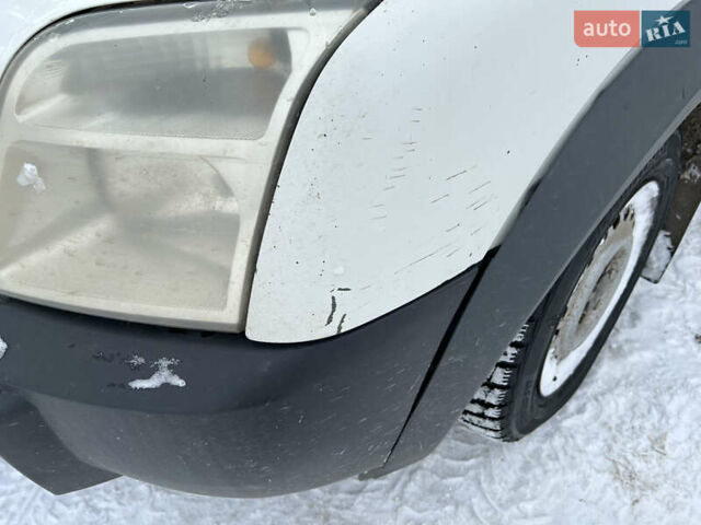 Белый Форд Транзит Коннект, объемом двигателя 1.75 л и пробегом 235 тыс. км за 4252 $, фото 11 на Automoto.ua