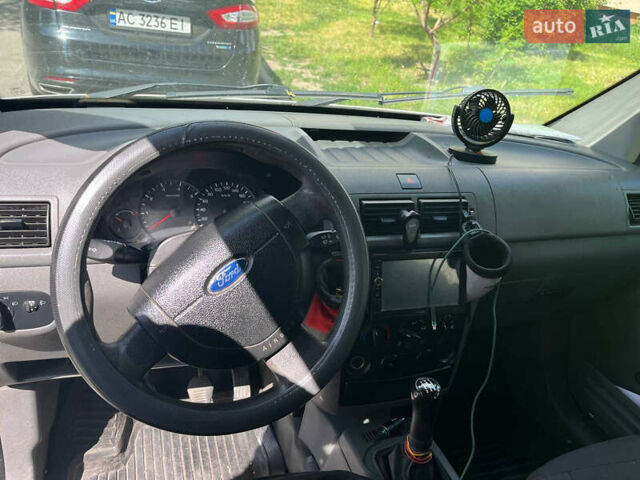 Білий Форд Транзит Коннект, об'ємом двигуна 1.8 л та пробігом 200 тис. км за 3800 $, фото 5 на Automoto.ua