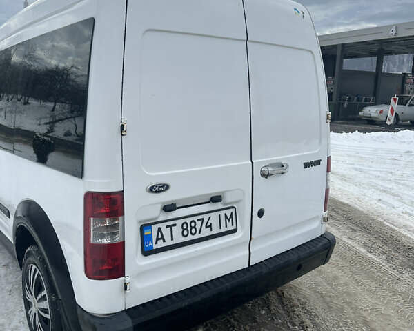 Білий Форд Транзит Коннект, об'ємом двигуна 1.75 л та пробігом 380 тис. км за 4000 $, фото 12 на Automoto.ua