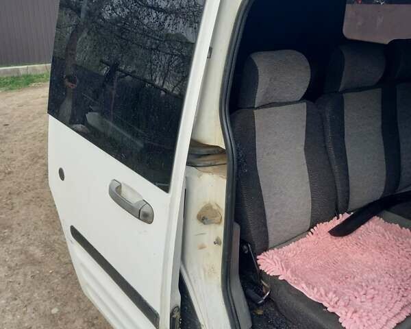 Білий Форд Транзит Коннект, об'ємом двигуна 1.8 л та пробігом 250 тис. км за 2900 $, фото 31 на Automoto.ua