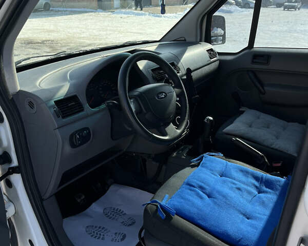 Білий Форд Транзит Коннект, об'ємом двигуна 1.75 л та пробігом 360 тис. км за 4500 $, фото 5 на Automoto.ua