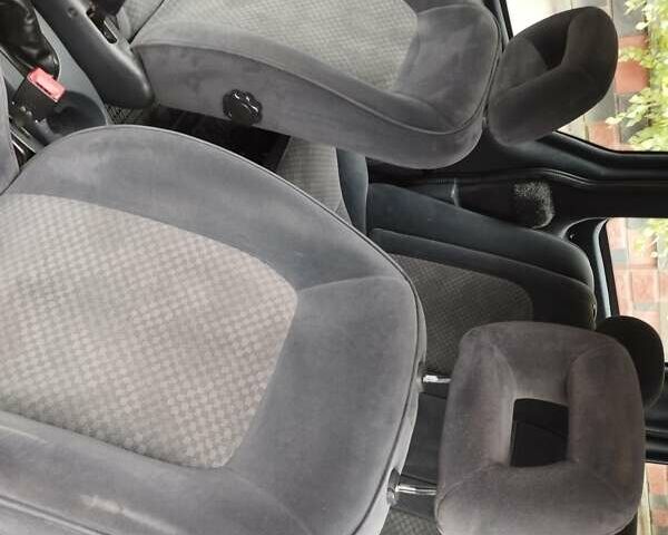 Білий Форд Транзит Коннект, об'ємом двигуна 1.75 л та пробігом 350 тис. км за 4999 $, фото 10 на Automoto.ua