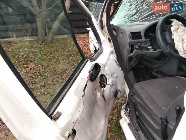 Білий Форд Транзит Коннект, об'ємом двигуна 1.75 л та пробігом 280 тис. км за 2300 $, фото 7 на Automoto.ua