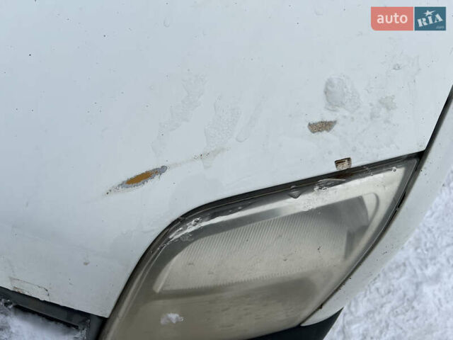 Белый Форд Транзит Коннект, объемом двигателя 1.75 л и пробегом 235 тыс. км за 4252 $, фото 10 на Automoto.ua