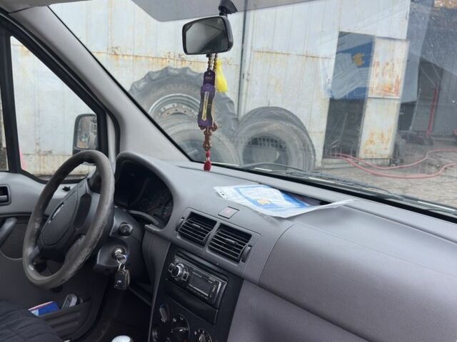 Білий Форд Транзит Коннект, об'ємом двигуна 1.8 л та пробігом 344 тис. км за 4600 $, фото 5 на Automoto.ua