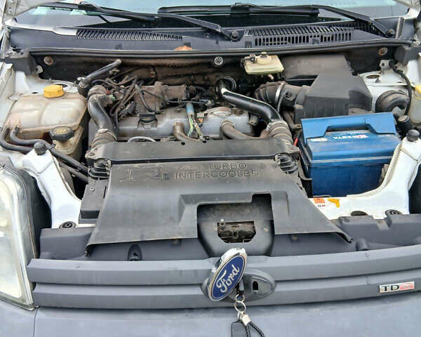 Белый Форд Транзит Коннект, объемом двигателя 1.75 л и пробегом 230 тыс. км за 4400 $, фото 18 на Automoto.ua