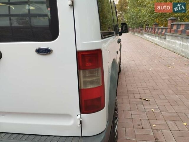 Білий Форд Транзит Коннект, об'ємом двигуна 1.75 л та пробігом 350 тис. км за 4999 $, фото 28 на Automoto.ua