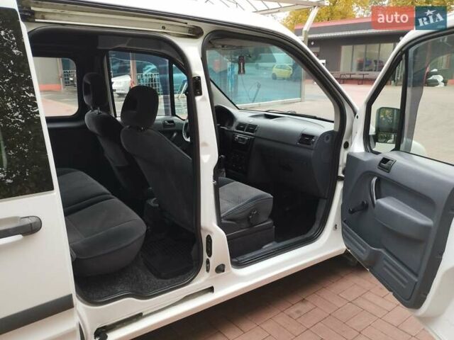 Білий Форд Транзит Коннект, об'ємом двигуна 1.75 л та пробігом 350 тис. км за 4999 $, фото 20 на Automoto.ua