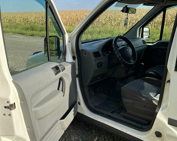 Білий Форд Транзит Коннект, об'ємом двигуна 1.8 л та пробігом 534 тис. км за 3800 $, фото 9 на Automoto.ua