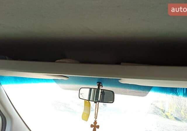 Белый Форд Транзит Коннект, объемом двигателя 1.8 л и пробегом 306 тыс. км за 4200 $, фото 11 на Automoto.ua