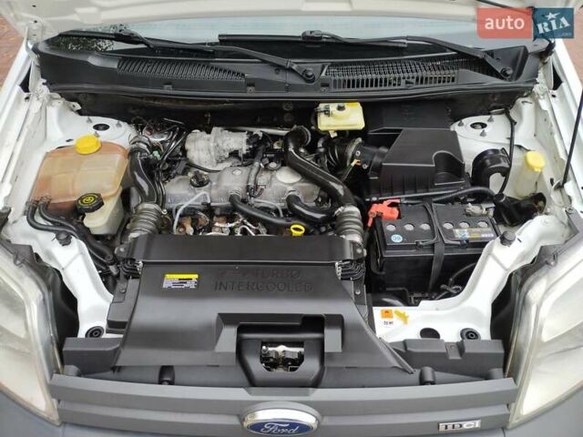 Белый Форд Транзит Коннект, объемом двигателя 1.75 л и пробегом 350 тыс. км за 4950 $, фото 24 на Automoto.ua