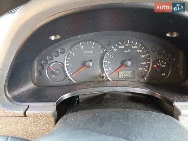 Форд Транзит Коннект 2006 у Коростене на Automoto.ua Білий Форд Транзит Коннект, об'ємом двигуна 1.8 л та пробігом 318 тис. км за 6300 $, фото 13 на Automoto.ua