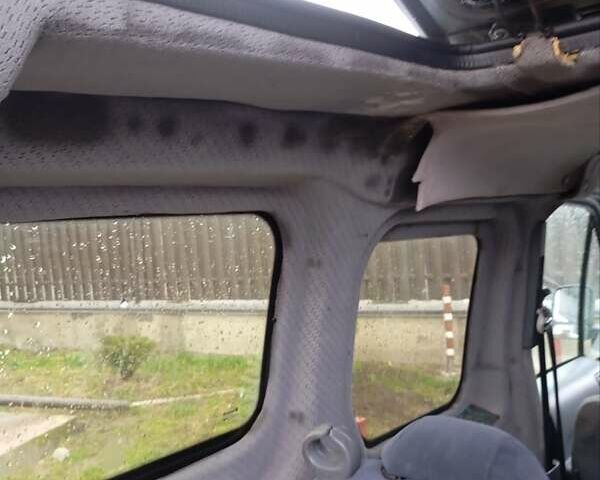 Белый Форд Транзит Коннект, объемом двигателя 1.75 л и пробегом 400 тыс. км за 4100 $, фото 6 на Automoto.ua