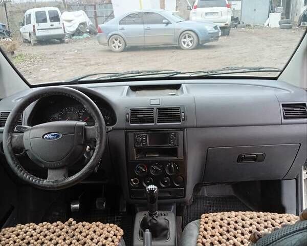 Белый Форд Транзит Коннект, объемом двигателя 1.75 л и пробегом 230 тыс. км за 4600 $, фото 8 на Automoto.ua