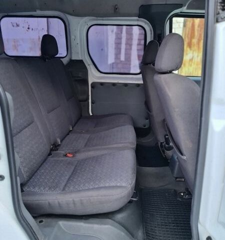 Белый Форд Транзит Коннект, объемом двигателя 1.8 л и пробегом 316 тыс. км за 4299 $, фото 8 на Automoto.ua