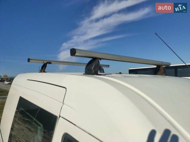 Белый Форд Транзит Коннект, объемом двигателя 1.8 л и пробегом 260 тыс. км за 4800 $, фото 16 на Automoto.ua