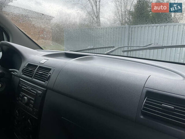 Білий Форд Транзит Коннект, об'ємом двигуна 1.75 л та пробігом 205 тис. км за 3000 $, фото 20 на Automoto.ua