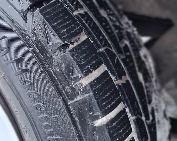 Білий Форд Транзит Коннект, об'ємом двигуна 1.8 л та пробігом 356 тис. км за 4250 $, фото 22 на Automoto.ua