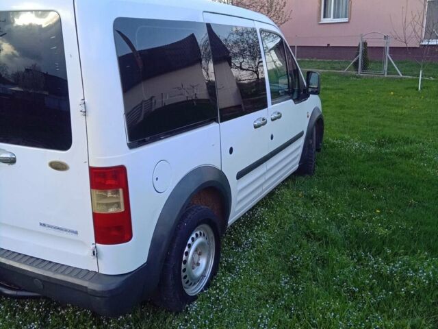 Белый Форд Транзит Коннект, объемом двигателя 1.8 л и пробегом 345 тыс. км за 4500 $, фото 9 на Automoto.ua