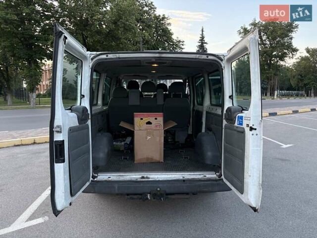 Белый Форд Транзит Коннект, объемом двигателя 2.2 л и пробегом 450 тыс. км за 4900 $, фото 5 на Automoto.ua