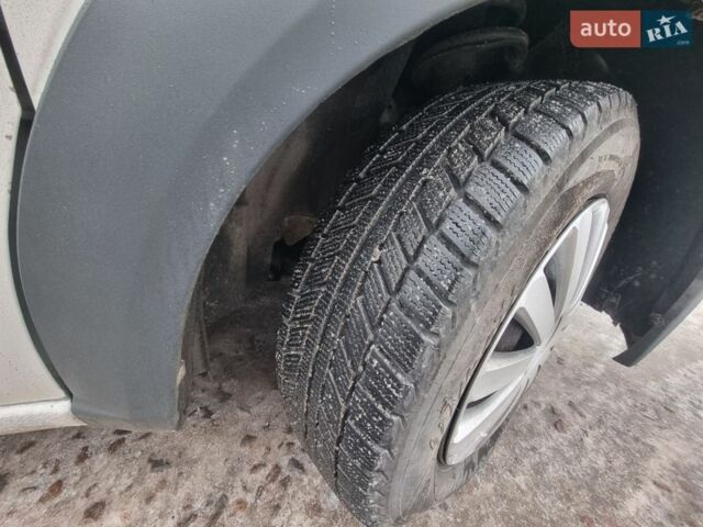 Білий Форд Транзит Коннект, об'ємом двигуна 1.75 л та пробігом 301 тис. км за 4550 $, фото 9 на Automoto.ua