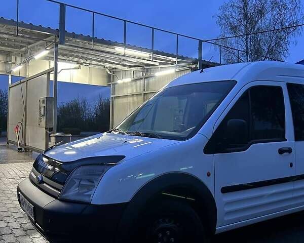 Білий Форд Транзит Коннект, об'ємом двигуна 1.8 л та пробігом 320 тис. км за 4500 $, фото 5 на Automoto.ua