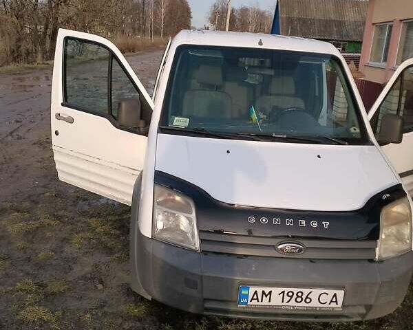Белый Форд Транзит Коннект, объемом двигателя 1.8 л и пробегом 203 тыс. км за 5000 $, фото 4 на Automoto.ua