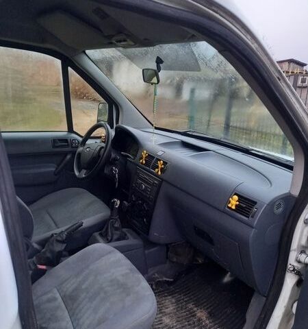 Білий Форд Транзит Коннект, об'ємом двигуна 1.75 л та пробігом 215 тис. км за 2000 $, фото 5 на Automoto.ua