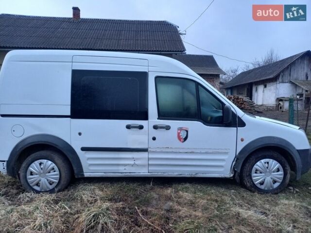 Білий Форд Транзит Коннект, об'ємом двигуна 1.75 л та пробігом 215 тис. км за 2000 $, фото 4 на Automoto.ua