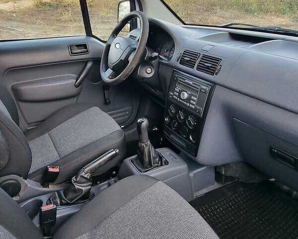 Білий Форд Транзит Коннект, об'ємом двигуна 0 л та пробігом 160 тис. км за 5000 $, фото 2 на Automoto.ua