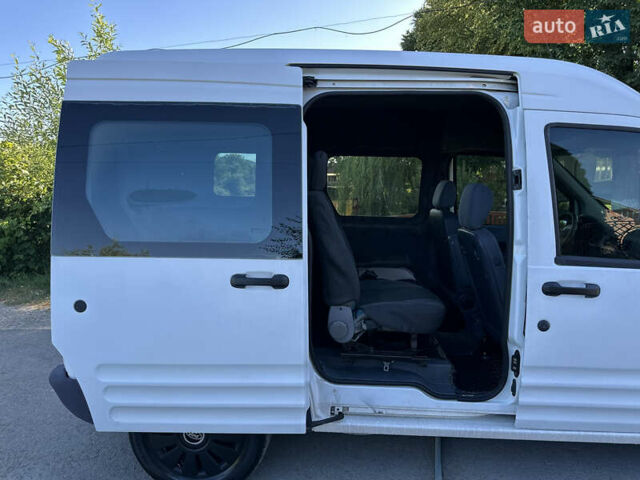 Білий Форд Транзит Коннект, об'ємом двигуна 1.75 л та пробігом 221 тис. км за 4100 $, фото 18 на Automoto.ua
