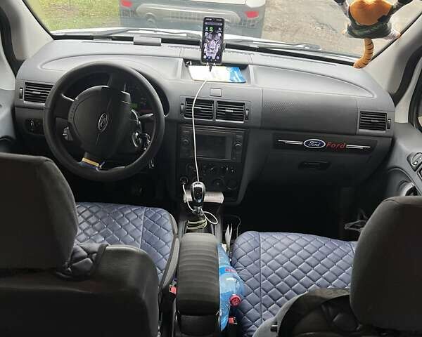 Білий Форд Транзит Коннект, об'ємом двигуна 1.75 л та пробігом 283 тис. км за 4639 $, фото 4 на Automoto.ua