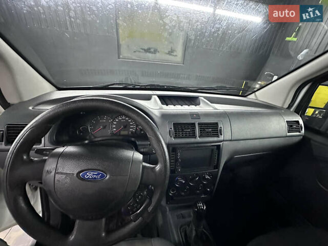 Белый Форд Транзит Коннект, объемом двигателя 1.8 л и пробегом 349 тыс. км за 3700 $, фото 21 на Automoto.ua