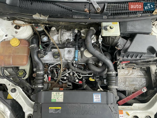 Білий Форд Транзит Коннект, об'ємом двигуна 1.75 л та пробігом 205 тис. км за 3000 $, фото 27 на Automoto.ua