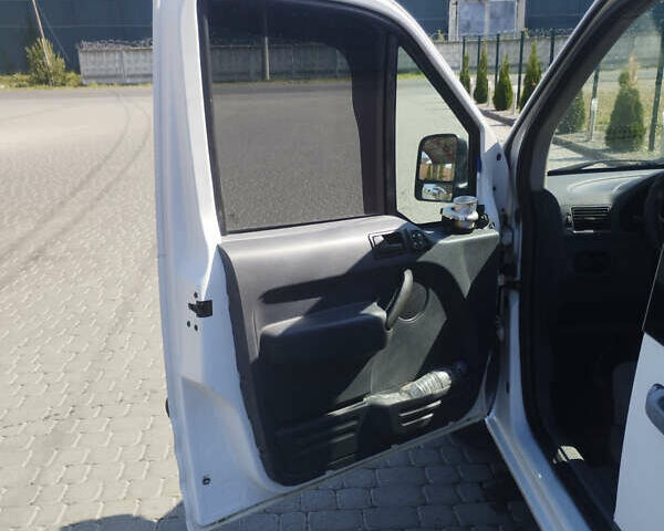 Белый Форд Транзит Коннект, объемом двигателя 1.8 л и пробегом 280 тыс. км за 4888 $, фото 6 на Automoto.ua