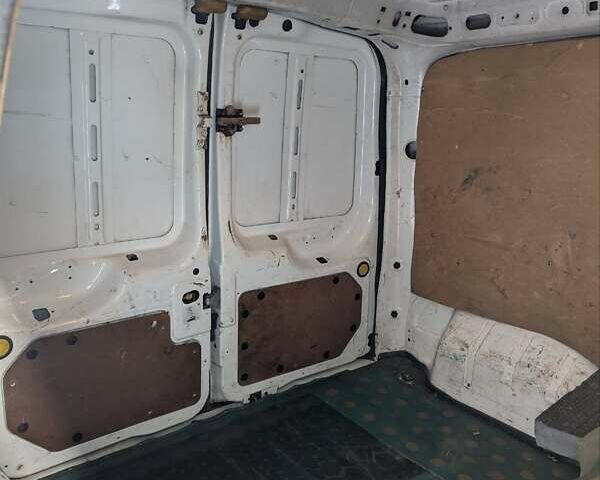 Белый Форд Транзит Коннект, объемом двигателя 1.8 л и пробегом 230 тыс. км за 3500 $, фото 5 на Automoto.ua