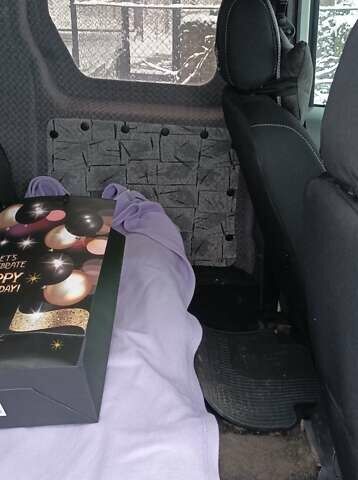 Белый Форд Транзит Коннект, объемом двигателя 1.8 л и пробегом 235 тыс. км за 4700 $, фото 6 на Automoto.ua